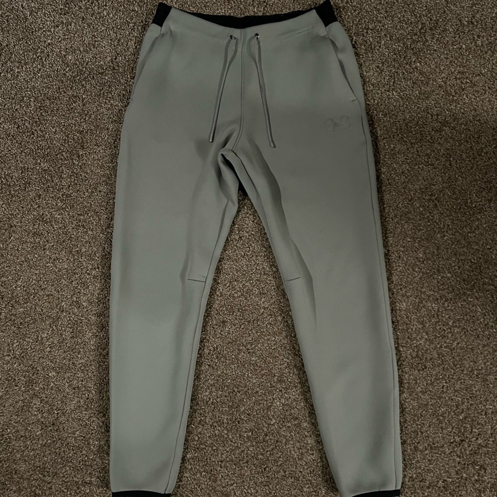 Under Armour Vintage OG Light Grey Black Athletic Activewear Jogger Pants